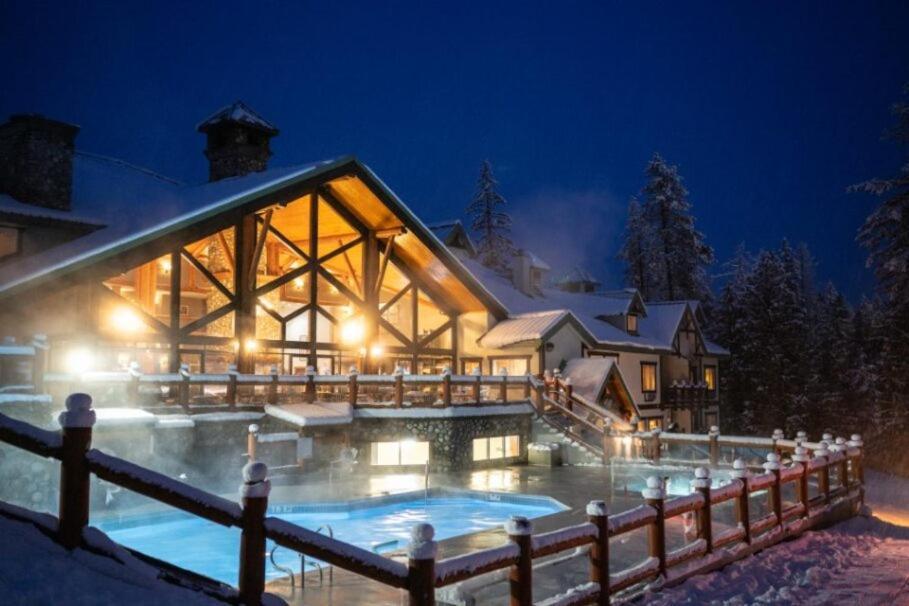 Lizard Creek Lodge เฟอร์นี ภายนอก รูปภาพ