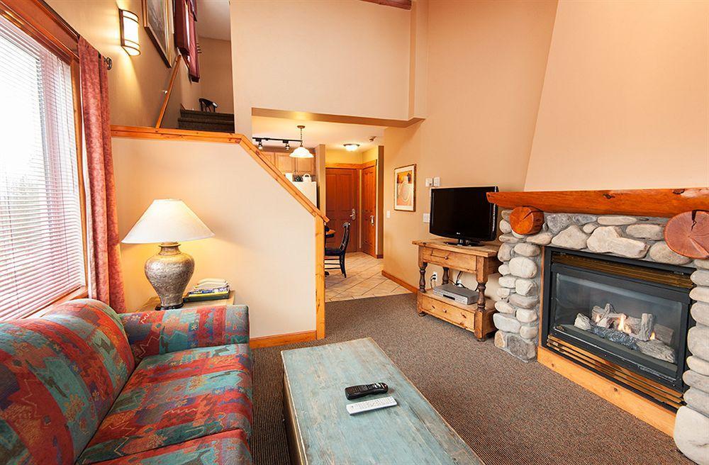 Lizard Creek Lodge เฟอร์นี ภายนอก รูปภาพ
