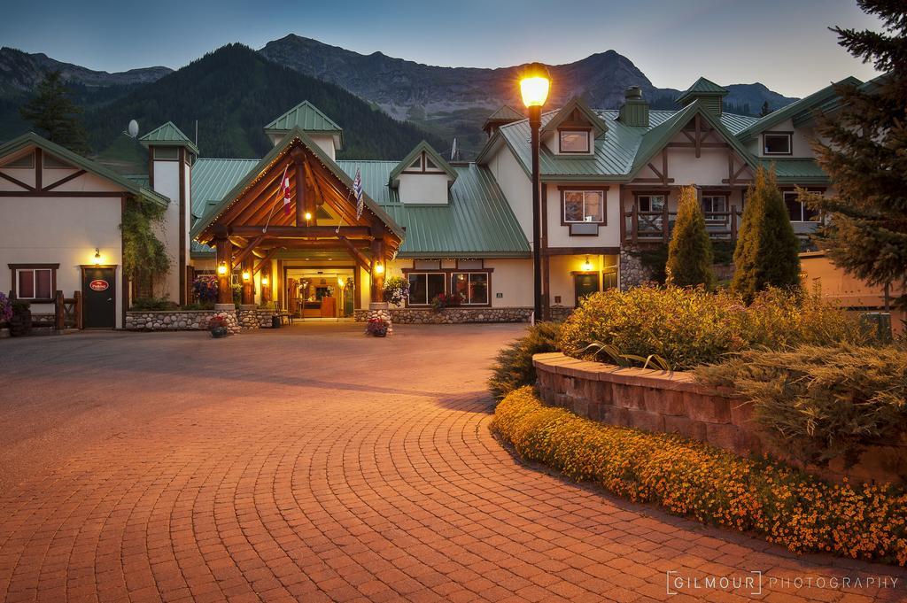 Lizard Creek Lodge เฟอร์นี ภายนอก รูปภาพ