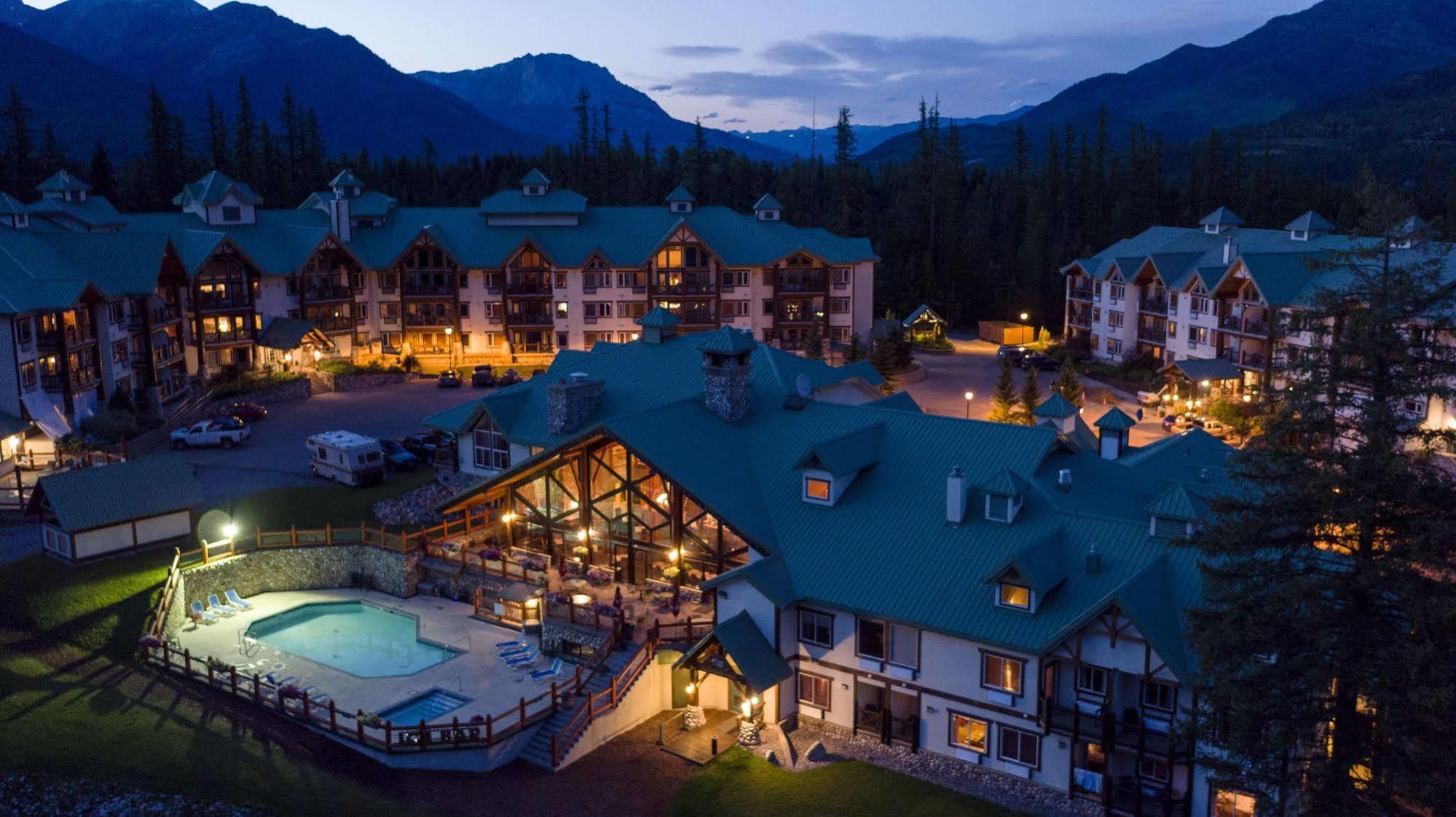 Lizard Creek Lodge เฟอร์นี ภายนอก รูปภาพ